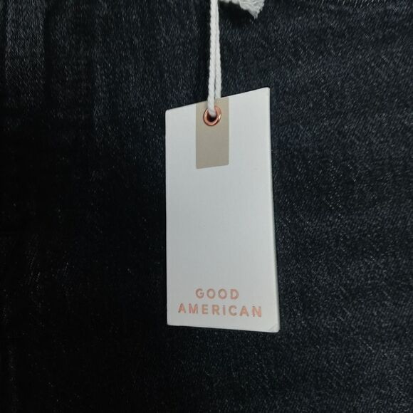 GOOD AMERICAN Good '90s Bermuda Shorts - Picture 5 of 10